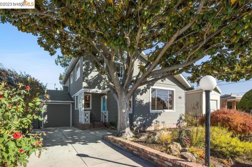938 Liberty St, Richmond, CA 94530-2815