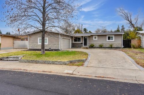 10613 Chardonay Dr, Rancho Cordova, CA 95670-3811