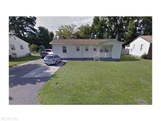 2745 Martha Dr, Chesapeake, VA 23323-3407