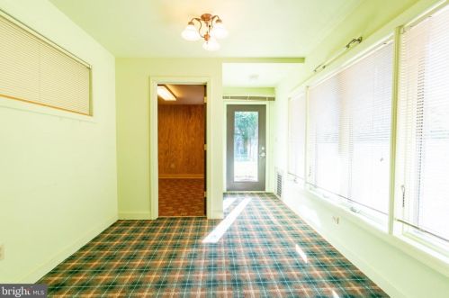 36 Nelson Ridge Rd, Princeton NJ  08540-7436 exterior