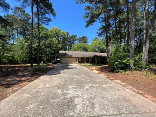 800 Mccullough Rd, Stockbridge GA  30281-4902 exterior