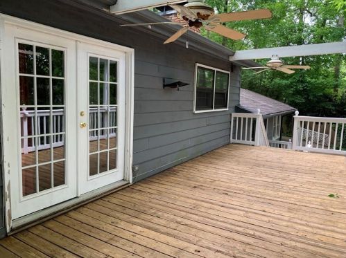 500 Carriage Dr, Atlanta GA  30328-3307 exterior