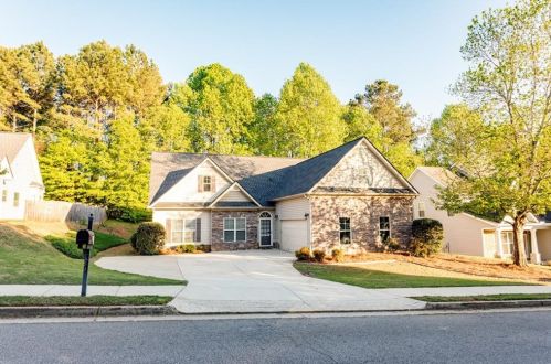153 Spinner Dr, Jefferson, GA 30549-6749