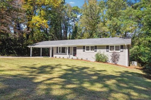 3387 Brenda Ln, Lithia Springs, GA 30122-2435