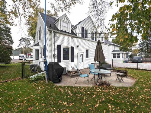 322 7th St, Scanlon, MN 55720-2019