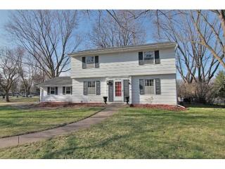 1520 Brenner Ave, Saint Paul, MN 55113-1669