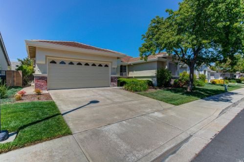 299 Mandarin Cir, Vacaville, CA 95687-3113
