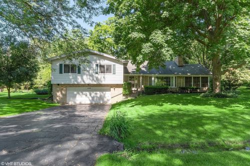 2288 Westwood Ln, Palatine, IL 60067-7520