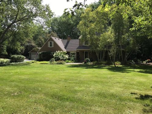 40538 Lilac Pl, Antioch, IL 60002-8465
