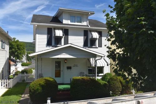 1933 Hudson Ave, Altoona, PA 16602-4530