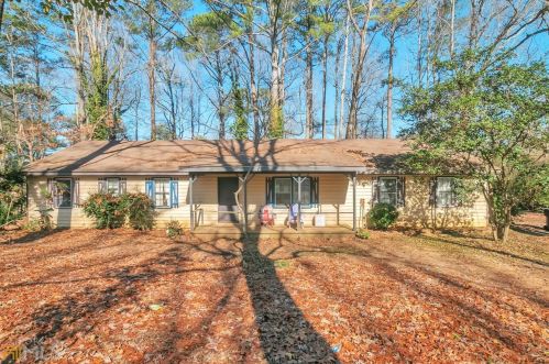 1970 Old Concord Dr, Porterdale, GA 30016-1719