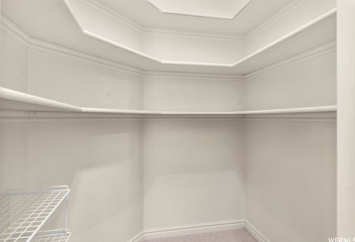 2515 Willow Hl Dr, Sandy UT 84093-1894 exterior