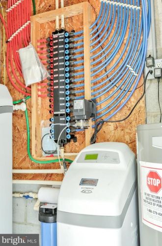 67 Tinning Ct, Hedgesville WV 25427-7367 exterior