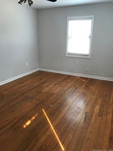 113 Robert Treat Pkwy, Milford, CT 06460-4553