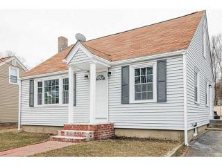 73 Arnold Rd, Coventry, RI 02816-5632