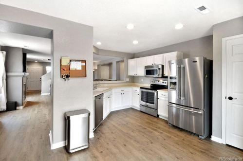 883 Willow Dr, Denver CO  80603-7762 exterior