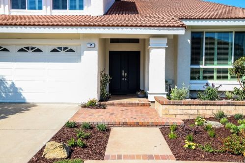 7 Hacienda, Irvine, CA 92620-1851