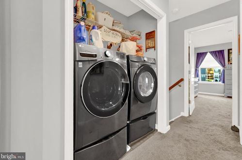 134 Overlook Dr, Hanover PA  17331-9136 exterior