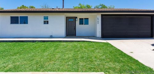 6980 Mount Vernon St, Lemon Grove, CA 91945-3433