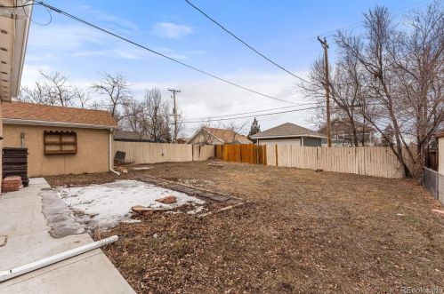 3115 Gill Pl, Denver CO  80219-2861 exterior