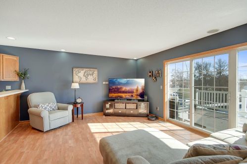 4941 Grenwich Ave, Saint Paul MN  55128-2057 exterior