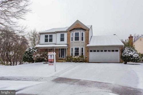 13951 Stonefield Dr, Clifton, VA 20124-2552