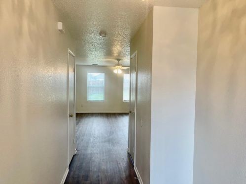 5016 Waterford Dr, Fort Worth TX  76179-4150 exterior