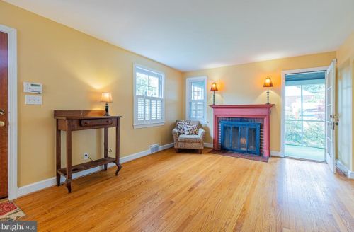 200 Normandy Dr, Silver Spring MD 20901-3030 exterior