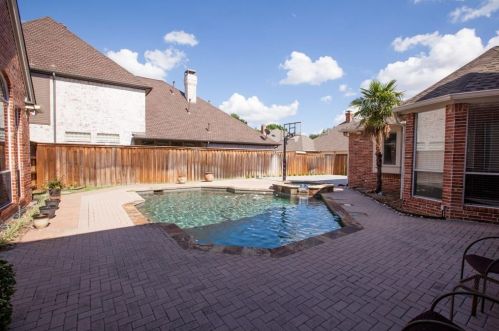 5136 Bellerive Dr, Dallas TX  75287-7550 exterior
