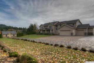 560 53rd Ave, Salem, OR 97304-3233
