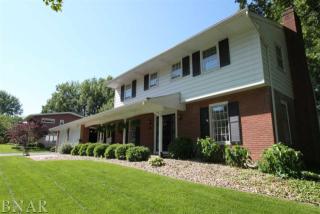211 Fleetwood Dr, Bloomington, IL 61701-2026
