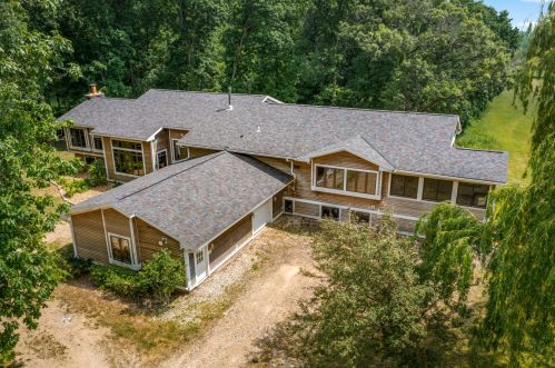 10799 Randall Rd, Capron IL  61012-9612 exterior