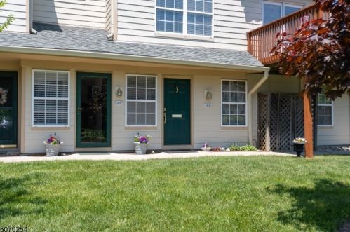 23 Cadence Ct, Morristown, NJ 07960-6983