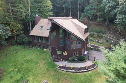 124 Gulf Rd, Somers, CT 06071-2149
