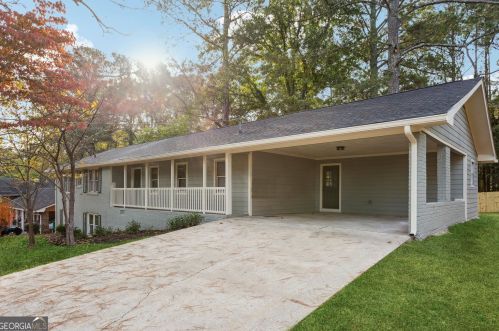 7561 Lowilla Ln, Lithonia, GA 30058-5076