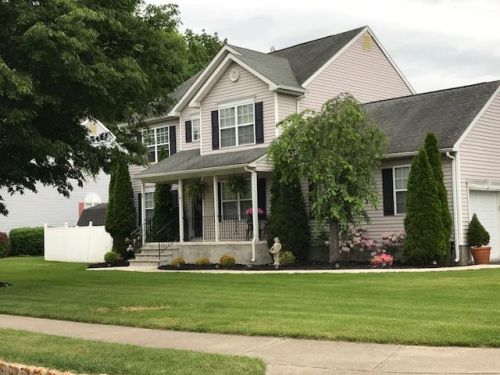 1 Windsor Dr, Fredon, NJ 07860-2324