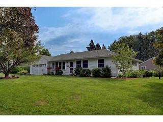 112 Elder Ave, East Providence, RI 02915-3756
