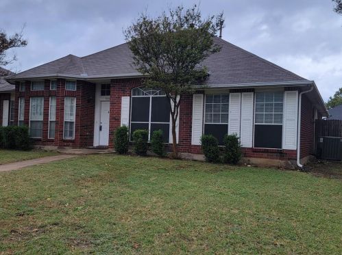 903 Dawson St, Cedar Hill, TX 75104-6013