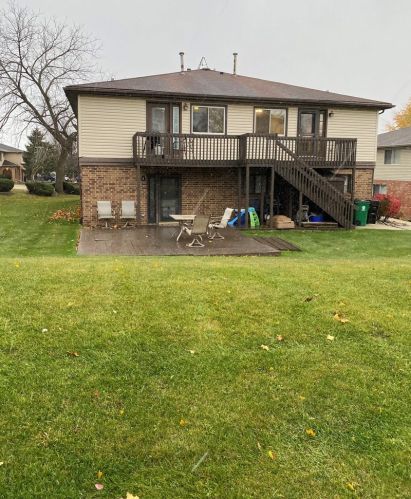 311 Dawn Ct, Hanover Park, IL 60108-2877