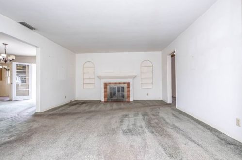 239 Evelyn Dr, Anaheim CA  92805-3419 exterior