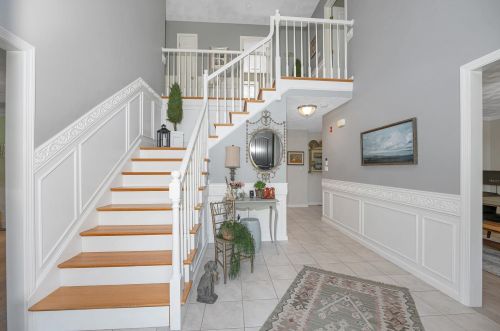 14 Lyons Way, Pelham, NH 03076-5202