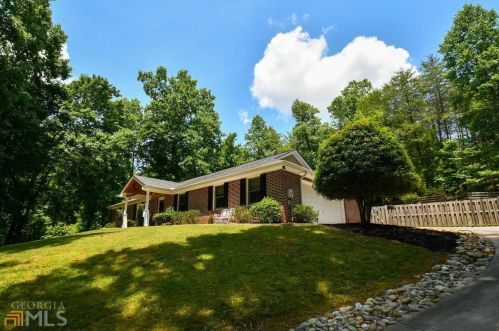 219 Chattahoochee Glen Rd, Clarkesville, GA 30523-3574