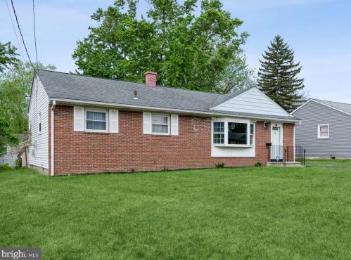 10 Shelburne Dr, Trenton, NJ 08638-2724