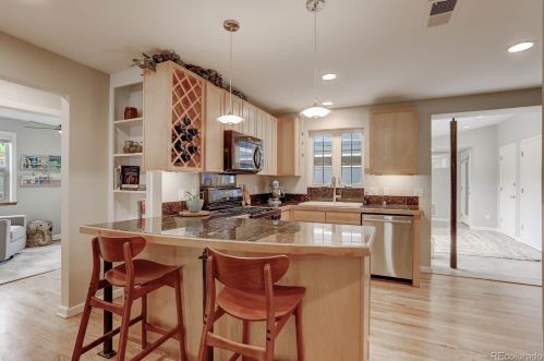 1021 Locust St, Denver CO 80222-7409 exterior