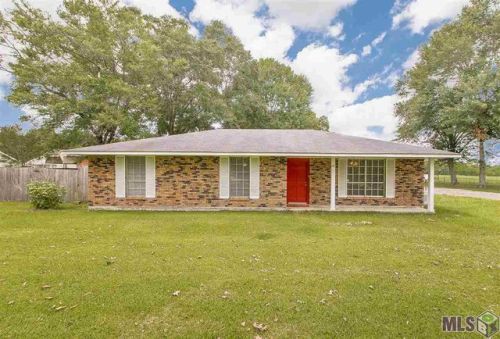 31084 Highway 16, Montpelier LA  70422-8162 exterior