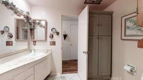 908 Hilda St, Anaheim CA  92806-4843 exterior