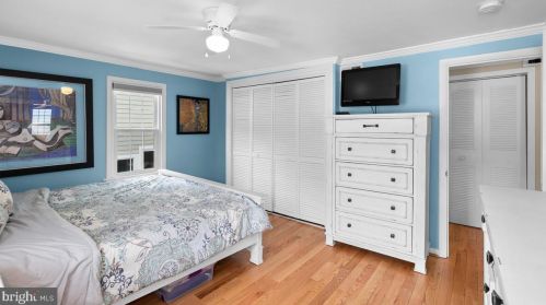 725 Silver Spring Ave, Silver Spring MD 20910-4616 exterior