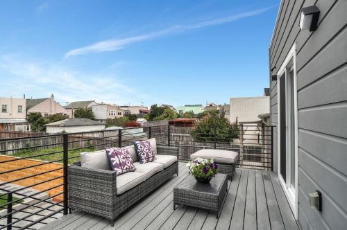 260 Girard St, San Francisco CA 94134-2110 exterior