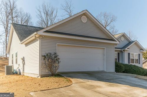 854 Sycamore Hill Ln, Clarkesville, GA 30523-7818