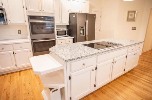 920 Forest Overlook Trl, Atlanta GA  30331-8307 exterior